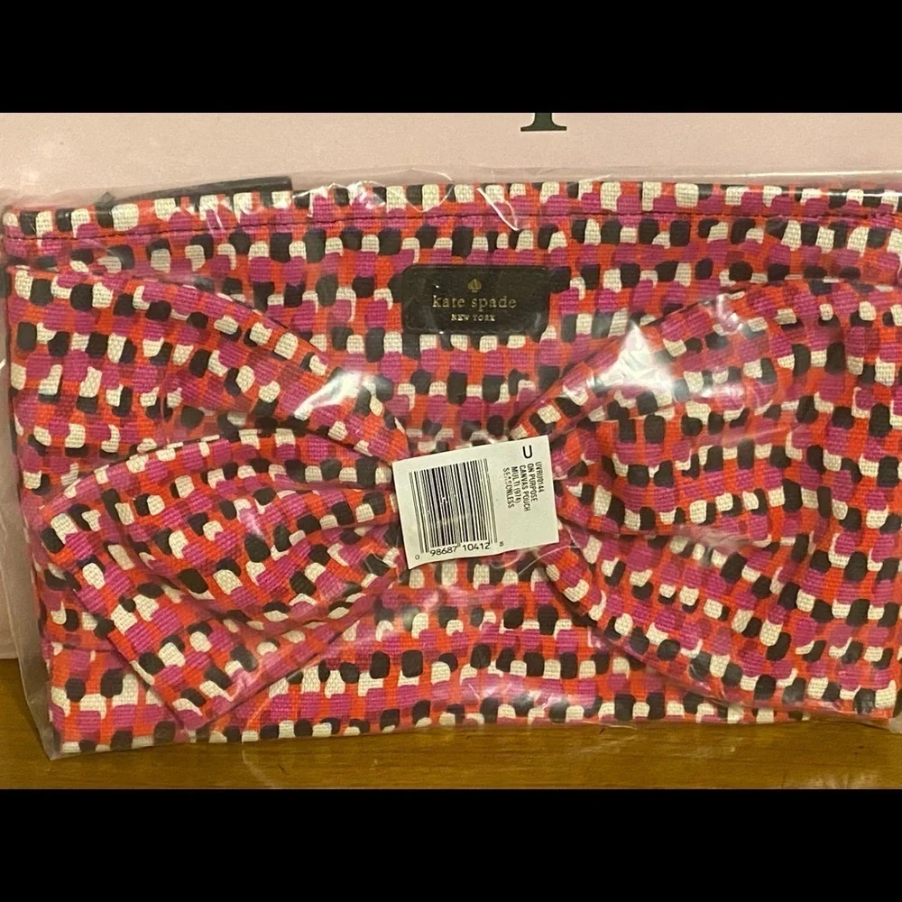 Kate spade on purpose bow wristlet pouch